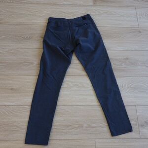 Vuori Dark Blue Casual Pants men’s
